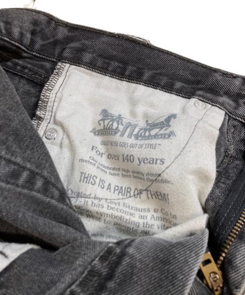 LEVI'S（リーバイス）LEVI'S (リーバイス) 505 リペアデニムパンツ ブラック サイズ:76cm(W30)の古着・服飾アイテム