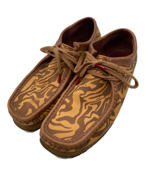 CLARKS ORIGINALS（クラークス オリジナルズ）Clarks Originals (クラークス オリジナルズ) Wu Wear (ウーウェアー) ワラビーシューズ ブラウン サイズ:25.5cmの古着・服飾アイテム