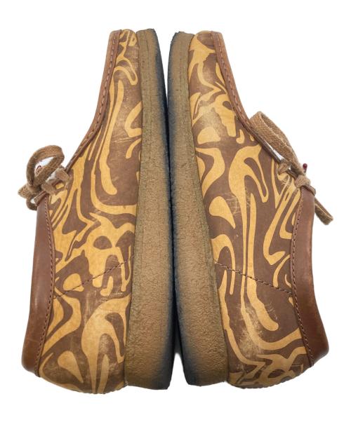 CLARKS ORIGINALS（クラークス オリジナルズ）Clarks Originals (クラークス オリジナルズ) Wu Wear (ウーウェアー) ワラビーシューズ ブラウン サイズ:25.5cmの古着・服飾アイテム