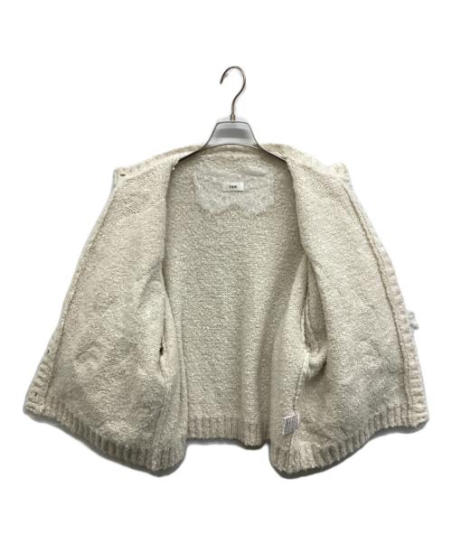 TEN by LA BELLE ETUDE（テンバイラベルエチュード）TEN by LA BELLE ETUDE (テンバイラベルエチュード) レース刺繍MIXモチーフ×ループフリンジニットカーディガン アイボリー サイズ:Freeの古着・服飾アイテム