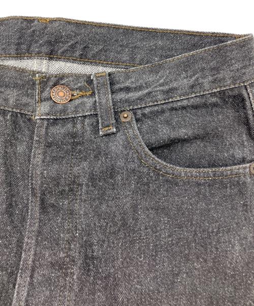 LEVI'S（リーバイス）LEVI'S (リーバイス) 501 デニムパンツ ブラック サイズ:W28 L34の古着・服飾アイテム