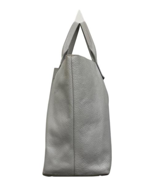 IACUCCI（イアクッチ）IACUCCI (イアクッチ) オペラ M CERVO/STAMPA INTERNA グレーの古着・服飾アイテム