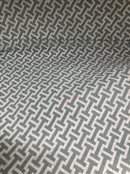 IACUCCI（イアクッチ）IACUCCI (イアクッチ) オペラ M CERVO/STAMPA INTERNA グレーの古着・服飾アイテム