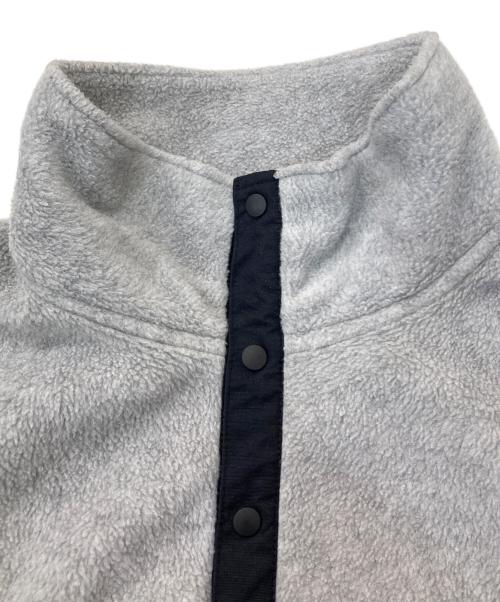 SO SHOP&HOSTEL（ソウショップアンドホステル）SO SHOP&HOSTEL (ソウショップアンドホステル) SNAP PULLOVER FLEECE JACKET グレー サイズ:Ｓの古着・服飾アイテム