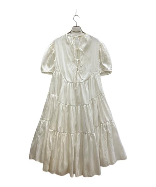 CECILIE BAHNSEN（セシリーバンセン）Cecilie Bahnsen (セシリーバンセン) バックリボンティアードワンピース ホワイト サイズ:UK6の古着・服飾アイテム