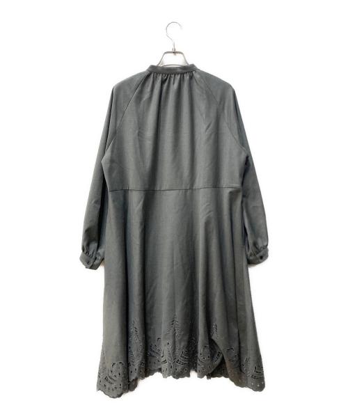 IENA（イエナ）IENA (イエナ) エンブロイダードティアードレス グレー サイズ:36の古着・服飾アイテム