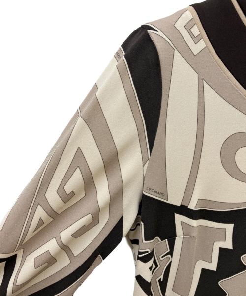 LAONARD（レオナード）LAONARD (レオナード) ロングスリーブジャージープリントワンピース ブラウン サイズ:38の古着・服飾アイテム