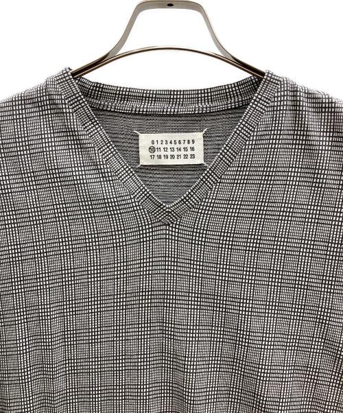 Martin Margiela 10（マルタン・マルジェラ 10）Martin Margiela 10 (マルタン・マルジェラ 10) VネックTシャツ グレー サイズ:46の古着・服飾アイテム
