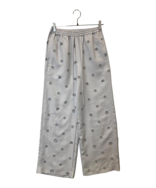 emmi atelier（エミアトリエ）emmi atelier (エミアトリエ) フラワーエンブロイダリーウエストゴムパンツ 13WFP255050 ライトグレー サイズ:1 未使用品の古着・服飾アイテム