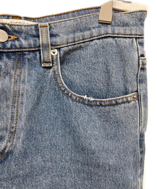 J.W.ANDERSON（ジェイダブリューアンダーソン）J.W.ANDERSON (ジェイダブリューアンダーソン) TURN UP SLIM JEANS インディゴ サイズ:34の古着・服飾アイテム