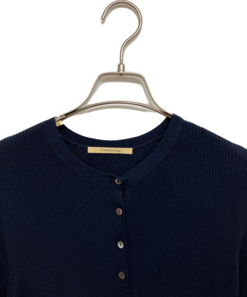 Curensology（カレンソロジー）Curensology (カレンソロジー) ボタンアキギャザーニットワンピース ネイビー サイズ:Freeの古着・服飾アイテム