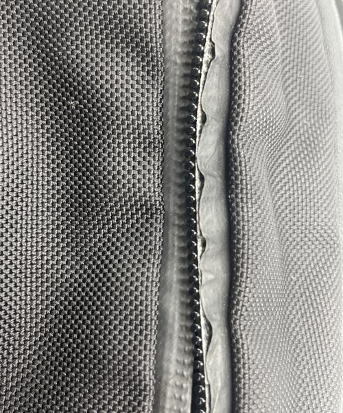 AER（エアー）Aer (エアー) Day Sling 3 ブラックの古着・服飾アイテム