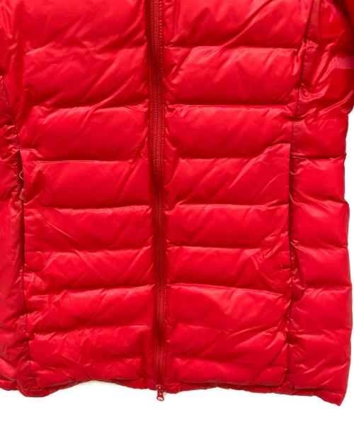 CANADA GOOSE（カナダグース）CANADA GOOSE (カナダグース) Camp Hooded Jacket レッド サイズ:Sの古着・服飾アイテム