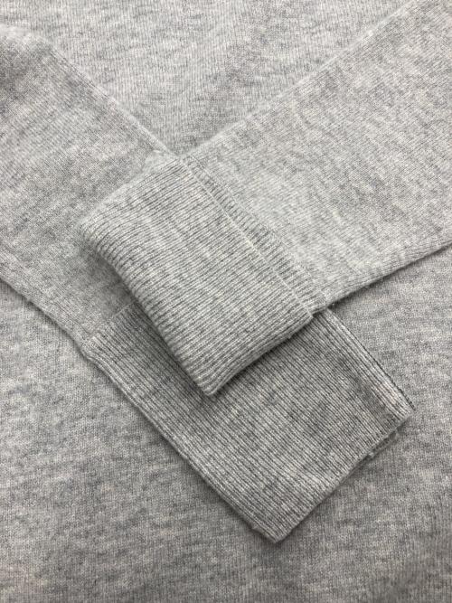 BEIGE（ベイジ）BEIGE (ベイジ) ALSACE / パール釦クルーネックウールニット グレー サイズ:4の古着・服飾アイテム