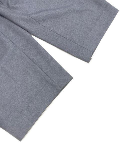 URU（ウル）URU (ウル) Wool Gabardine Over Tuck Pants グレー サイズ:1の古着・服飾アイテム