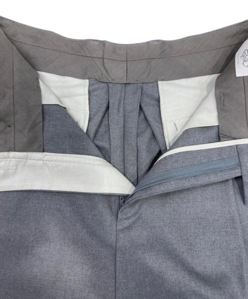 URU（ウル）URU (ウル) Wool Gabardine Over Tuck Pants グレー サイズ:1の古着・服飾アイテム