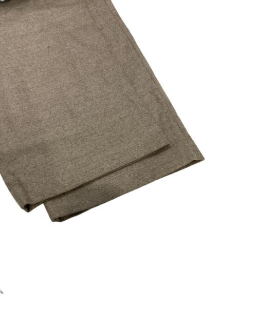 6(ROKU) BEAUTY&YOUTH（ロク ビューティーアンドユース）6(ROKU) BEAUTY&YOUTH (ロク ビューティーアンドユース) ウール タック パンツ ブラウン サイズ:34の古着・服飾アイテム