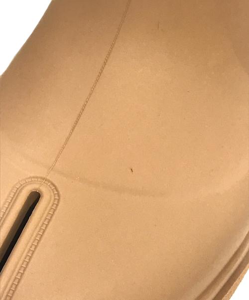 Maison Margiela（メゾンマルジェラ）Maison Margiela (メゾンマルジェラ) TABI RAIN BOOTS ベージュ サイズ:36の古着・服飾アイテム