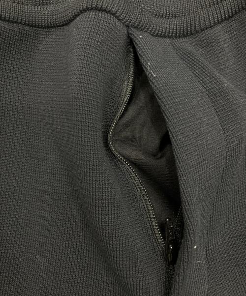 CFCL（シーエフシーエル）CFCL (シーエフシーエル) MILAN RIB TAPERED PANTS ブラック サイズ:3の古着・服飾アイテム