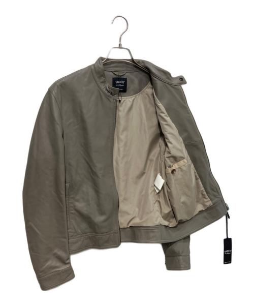 EMMETI（エンメティ）EMMETI (エンメティ) JURI ライダースジャケット　NAPPA SILK グレージュ サイズ:48の古着・服飾アイテム