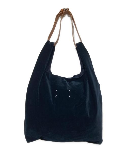Maison Margiela（メゾンマルジェラ）Maison Margiela (メゾンマルジェラ) ベルベット ショルダーバッグ ネイビーの古着・服飾アイテム