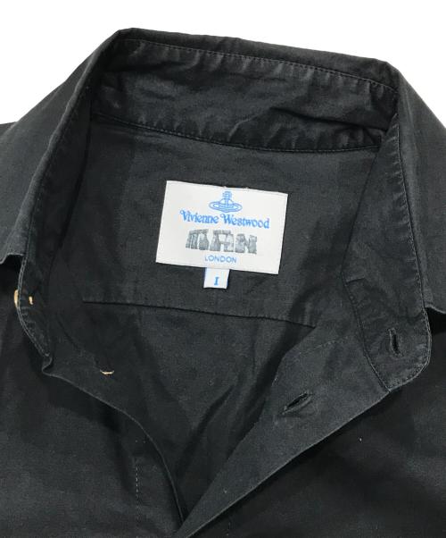Vivienne Westwood man（ヴィヴィアン ウェストウッド マン）Vivienne Westwood man (ヴィヴィアン ウェストウッド マン) オーブ刺繍シャツ/ロゴシャツ ブラック サイズ:1の古着・服飾アイテム