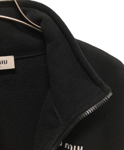 MIU MIU（ミュウミュウ）MIU MIU (ミュウミュウ) Logo Half Zip Fleece Sweat/ロゴハーフジップフリースジャケット ブラック サイズ:Sの古着・服飾アイテム