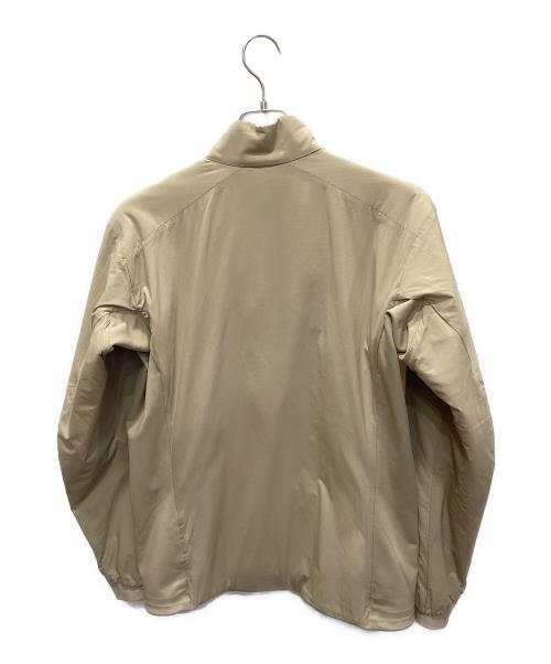 ARC'TERYX（アークテリクス）ARC'TERYX (アークテリクス) アトム ジャケット  ベージュ サイズ:Mの古着・服飾アイテム