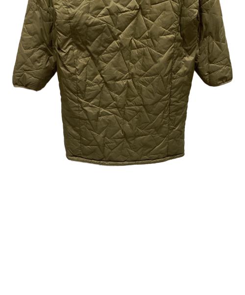 CONVERSE TOKYO（コンバーストウキョウ）CONVERSE TOKYO (コンバーストウキョウ) TAION (タイオン) キルティングボア×ボアリバーシブルコート オリーブ サイズ:2 未使用品の古着・服飾アイテム