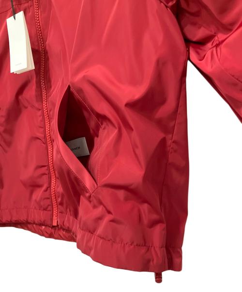 COACH（コーチ）COACH (コーチ) リバーシブル トーナル シグネチャー ウインドブレーカー レッド サイズ:Sの古着・服飾アイテム