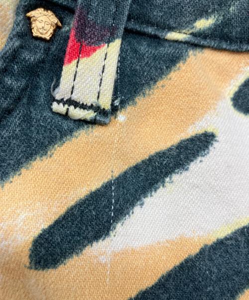 VERSACE JEANS COUTURE（ヴェルサーチ ジーンズクチュール）VERSACE JEANS COUTURE (ヴェルサーチ ジーンズクチュール) アニマルカモフラージュパンツ レッド サイズ:29-43の古着・服飾アイテム