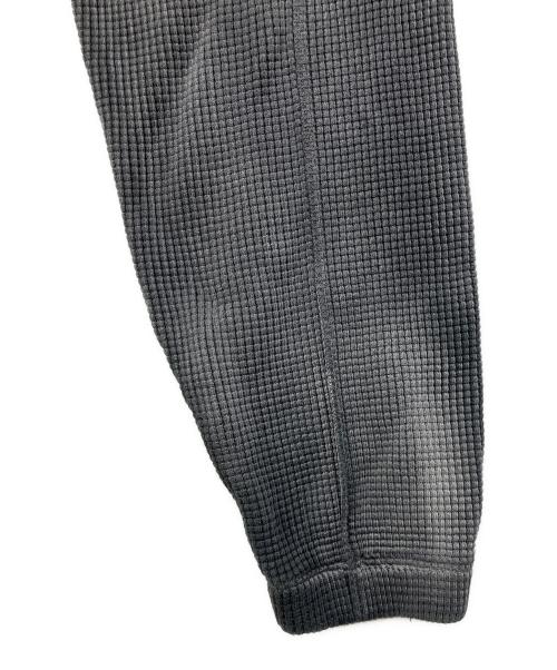ROA（ロア）ROA (ロア) ワッフルジップパーカー ブラック サイズ:Sの古着・服飾アイテム