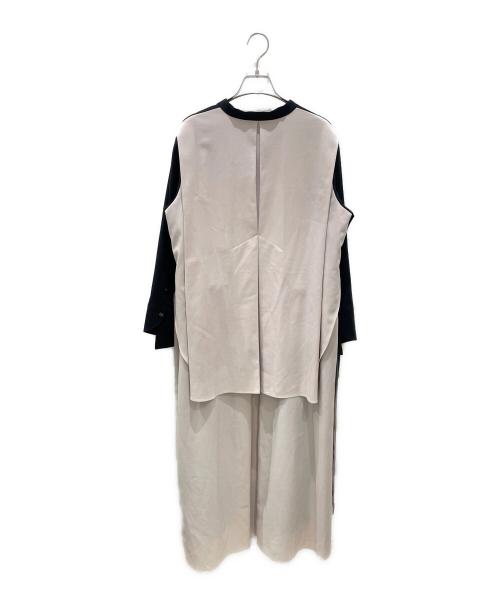 ADORE（アドーア）ADORE (アドーア) バイカラージョーゼットロングブラウス ブラック×ベージュ サイズ:38の古着・服飾アイテム