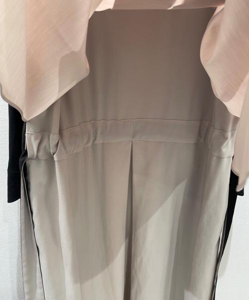 ADORE（アドーア）ADORE (アドーア) バイカラージョーゼットロングブラウス ブラック×ベージュ サイズ:38の古着・服飾アイテム