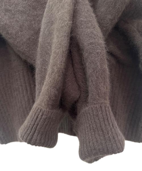 Aimeine（エメイン）Aimeine (エメイン) フォックスカシミヤオフショルニット ブラウン サイズ:FREEの古着・服飾アイテム