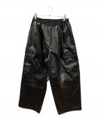 MAGIC STICKマジックスティック）の古着「Synthetic Leather Wide BDU Pants」｜ブラック