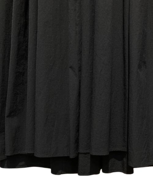 OMMO（オーエムエムオー）OMMO (オーエムエムオー) RANDOM TUCK CAMI OP ブラック サイズ:36の古着・服飾アイテム