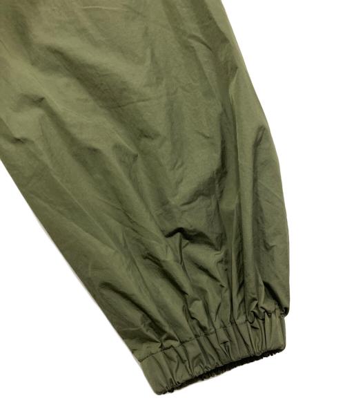 CINOH（チノ）CINOH (チノ) NYLON HOODIE BLOUSON カーキ サイズ:38の古着・服飾アイテム
