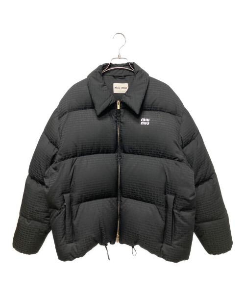 MIU MIU（ミュウミュウ）MIU MIU (ミュウミュウ) ロゴプリント ダウンジャケット ブラック サイズ:44の古着・服飾アイテム