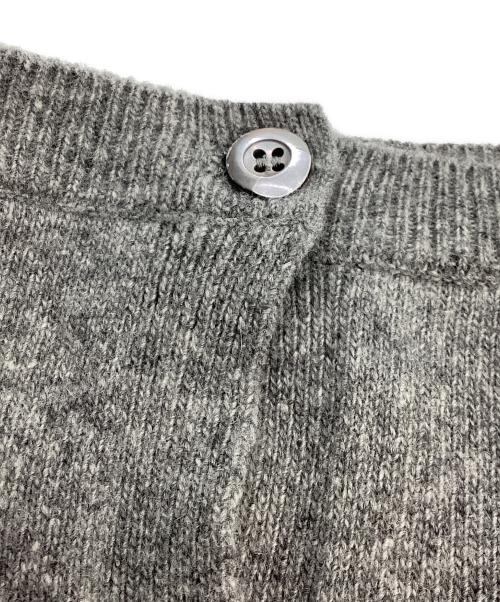 PRADA（プラダ）PRADA (プラダ) バックボタン ウールカシミヤニット グレー サイズ:40の古着・服飾アイテム