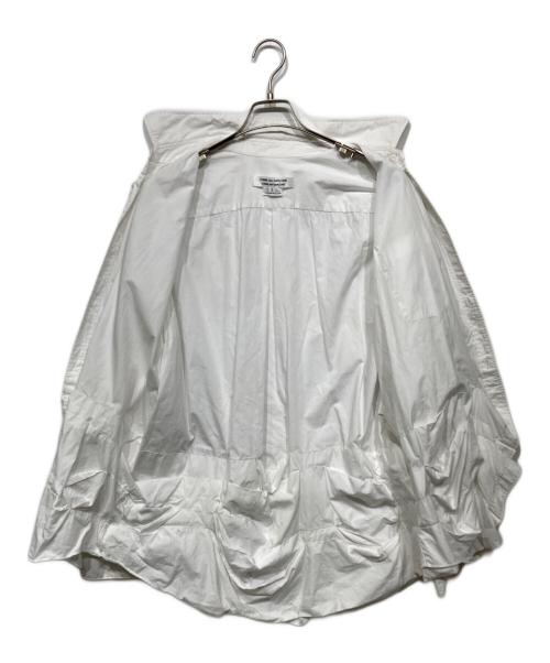COMME des GARCONS COMME des GARCONS（コムデギャルソン コムデギャルソン）COMME des GARCONS COMME des GARCONS (コムデギャルソン コムデギャルソン) 裾フリルシャツ　RM-B021　AD2023 ホワイト サイズ:Sの古着・服飾アイテム