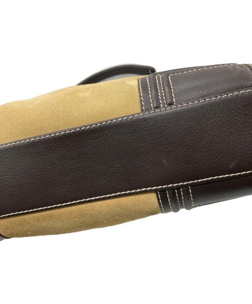 LOEWE（ロエベ）LOEWE (ロエベ) アナグラム スウェードショルダーバッグ ベージュの古着・服飾アイテム