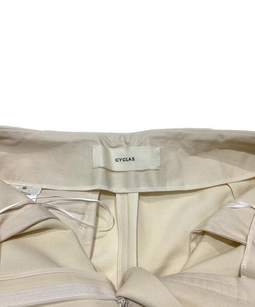CYCLAS（シクラス）CYCLAS (シクラス) センタープレスパンツ1-04-01-2176 アイボリー サイズ:36 未使用品の古着・服飾アイテム
