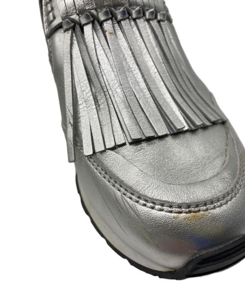 TOD'S（トッズ）TOD'S (トッズ) メタリックフリンジスリッポン シルバー サイズ:37 1/2の古着・服飾アイテム