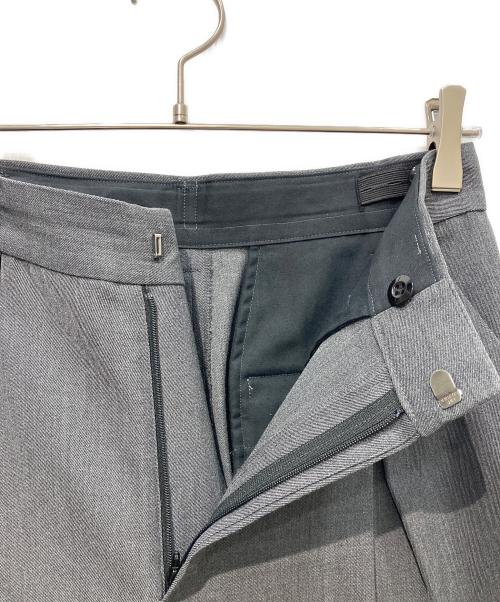 STERNBERG（スタンバーグ）STERNBERG (スタンバーグ) ツイルタックパンツ グレー サイズ:Mの古着・服飾アイテム