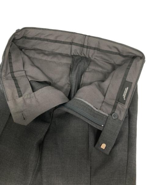 UNDERCOVER（アンダーカバー）UNDERCOVER (アンダーカバー) 後ろ裾ZIP スリムスラックス チャコールグレー サイズ:2の古着・服飾アイテム