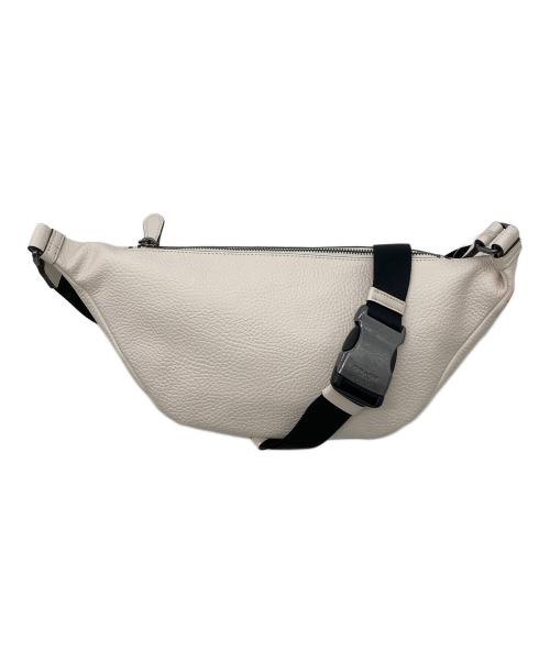 COACH（コーチ）COACH (コーチ) ボディーバッグ アイボリーの古着・服飾アイテム