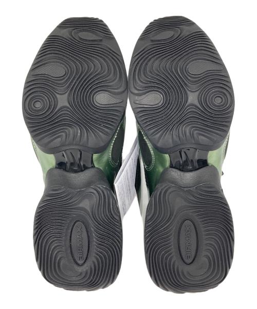 NIKE（ナイキ）NIKE (ナイキ) AIR MAX MUSE ローカットスニーカー ブラック/オイルグリーン/メタリックシルバー/ユニバーシティレッド サイズ:24の古着・服飾アイテム