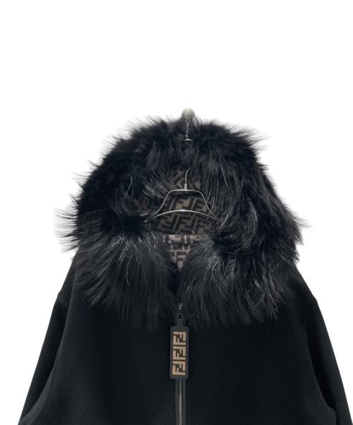FENDI（フェンディ）FENDI (フェンディ) ファーフード付き ズッカ FF柄 リバーシブルコート ブラック/ベージュ サイズ:40の古着・服飾アイテム