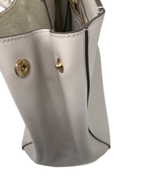 ANYA HINDMARCH（アニヤ・ハインドマーチ）ANYA HINDMARCH (アニヤ・ハインドマーチ) WINK SMILY LEATHER TOTE　ウィンク スマイリー レザー トート　 バッグ グレー サイズ:なしの古着・服飾アイテム